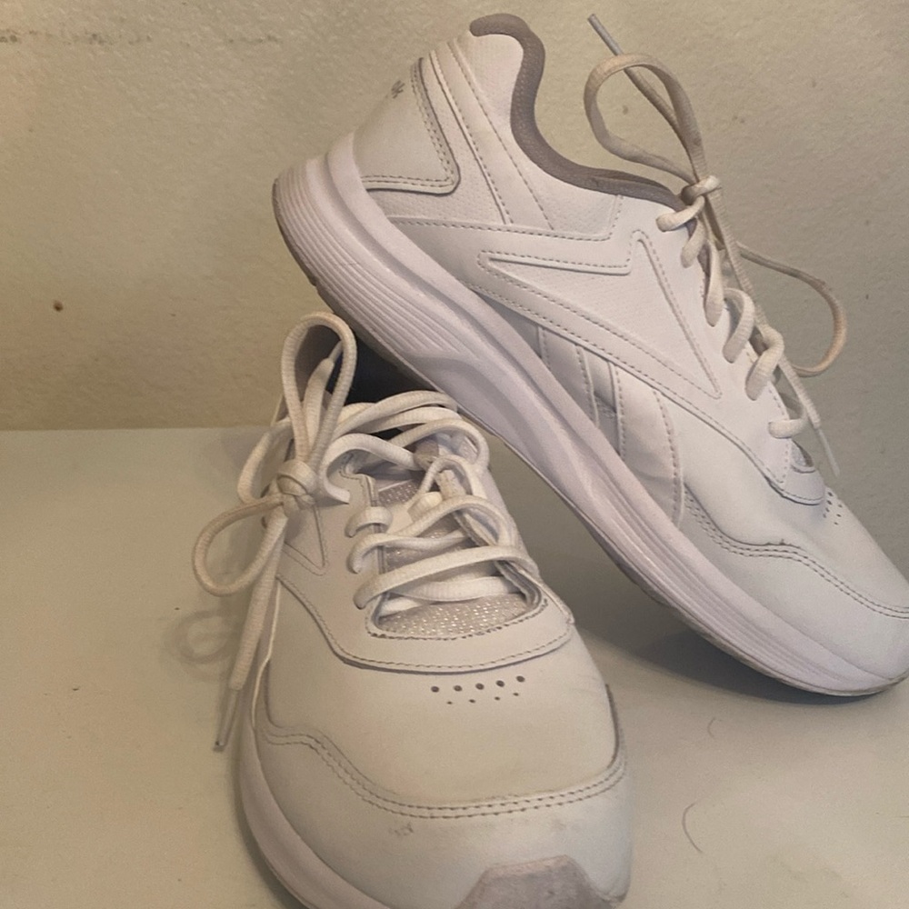 Reebok DMX Max Woman shoes smoke free and pet free home in excellent condition